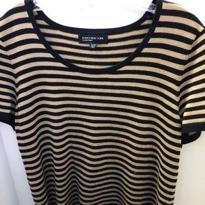 Jone Net York knit shirt.